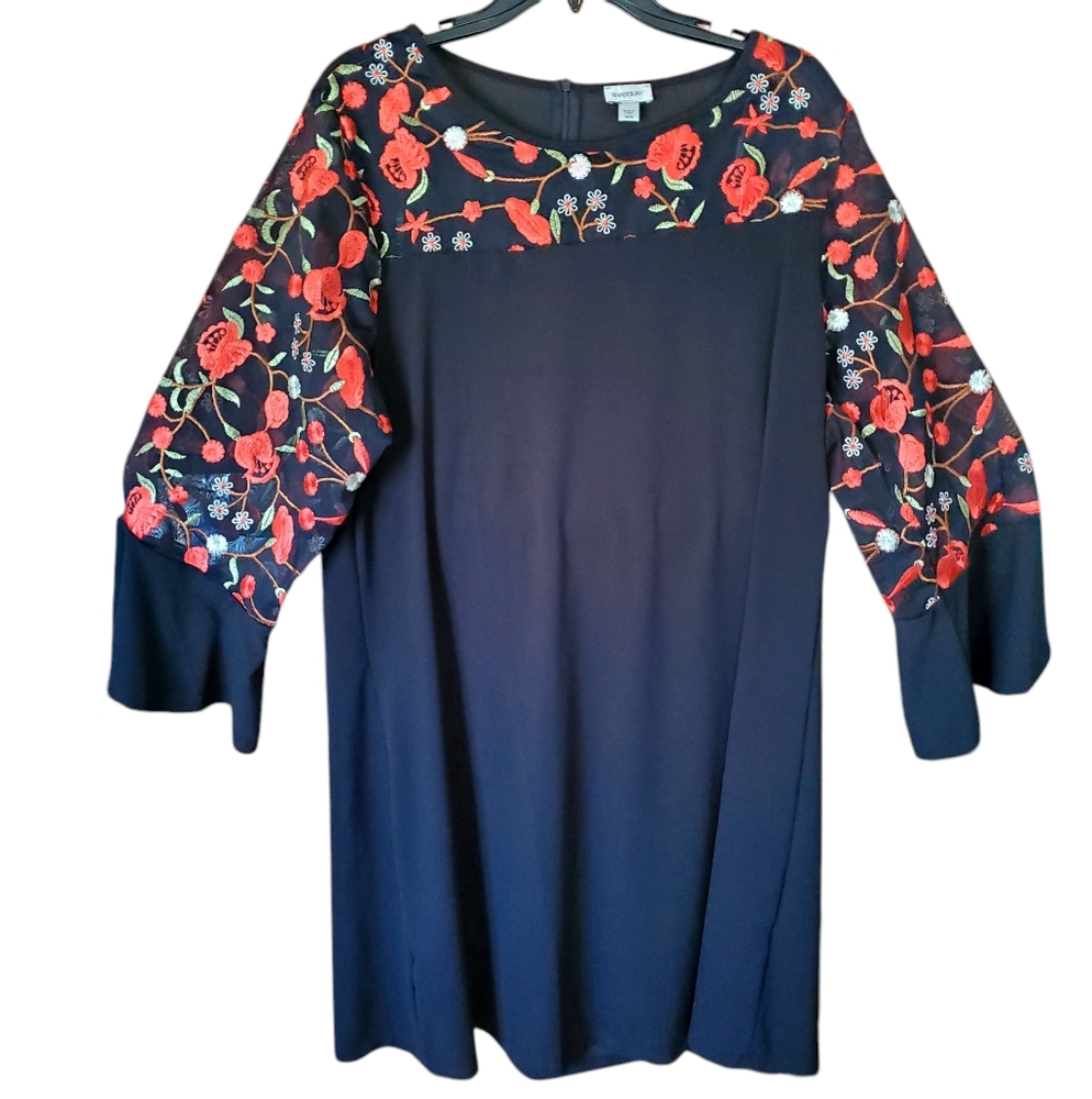 Avenue Black Bishop Sleeve Dress with Crew Neck Size 14/16